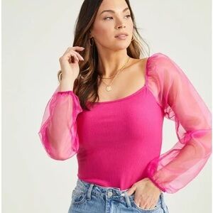 Magenta ribbed bodysuit with sheer puff sleeves